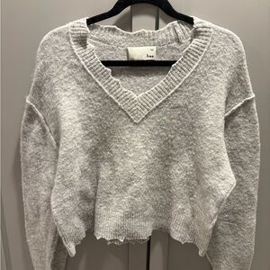 Wilfred Light Gray V-Neck Sweater